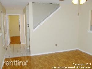 Building Photo - 6038 Norse