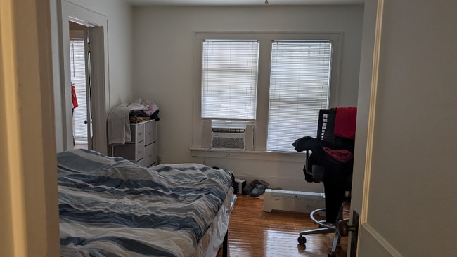 Foto del edificio - 312 W Springfield Ave