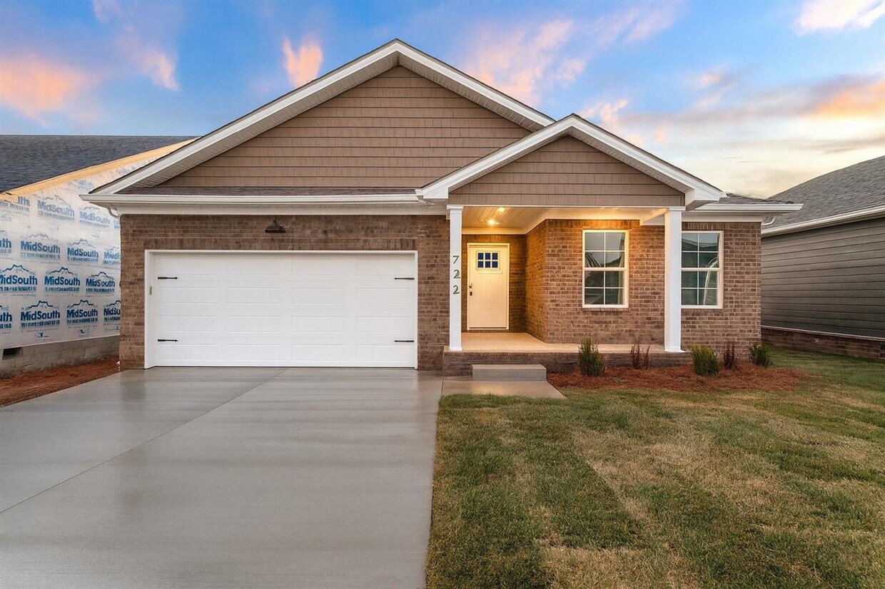 Foto principal - 722 Sheldrake Ln