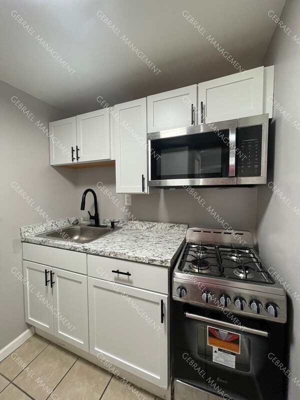 Foto del edificio - 1208 W 4th Ave