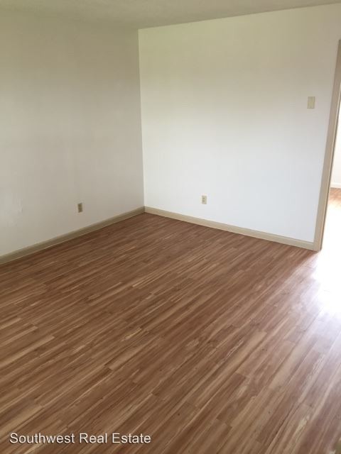 Foto del edificio - 1 br, 1 bath Apartment - 1221 West  St