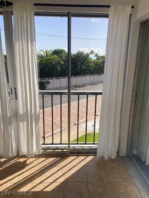 Foto del edificio - 5 High Point Cir W