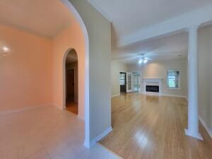 Building Photo - 803 Prairie Ln
