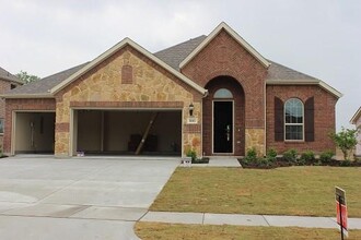 Building Photo - 5813 Fremont Dr