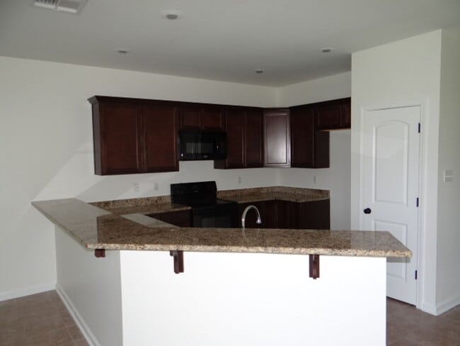 Building Photo - Absolutely Beautiful Home for Lease in Arb...