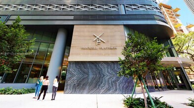Building Photo - 1000 Brickell Plaza