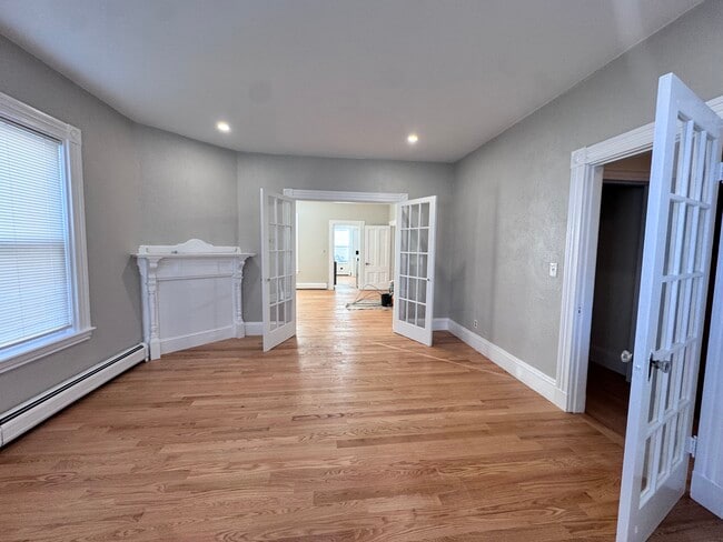 Photo - 11 Hatch St House