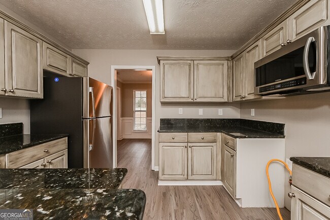 Foto del edificio - 604 Longstreet Ln