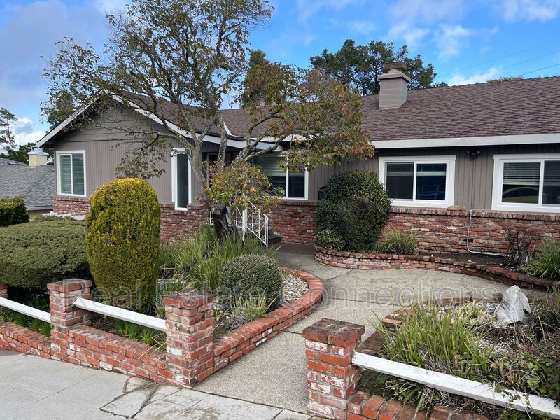Primary Photo - 3713 Southwood Ave