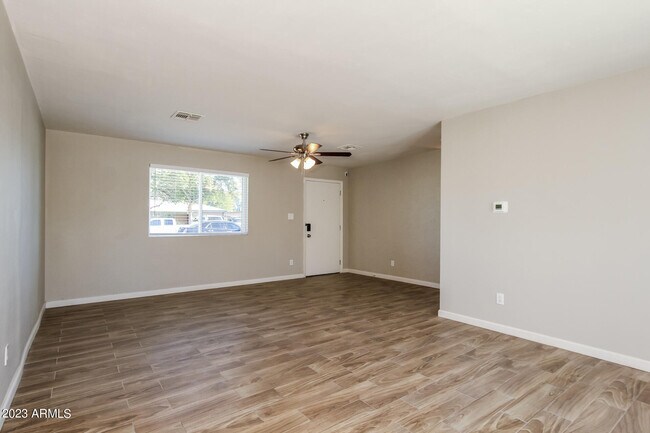Building Photo - 4310 N 27th Dr