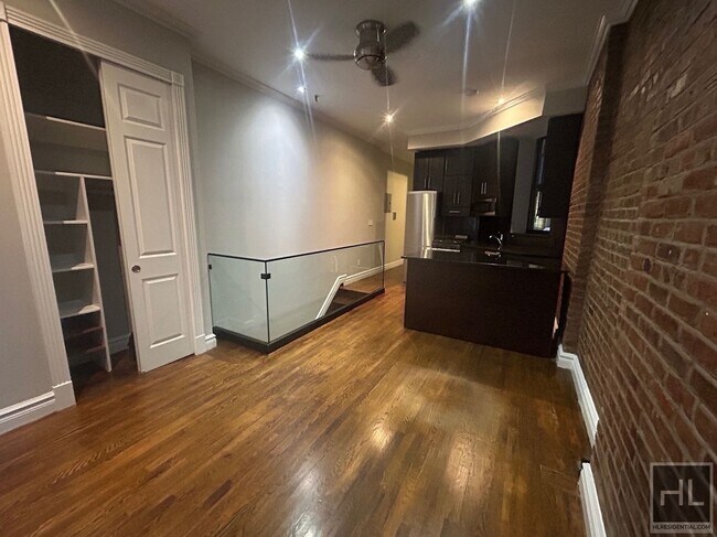 Foto del edificio - Mott Street