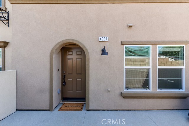 Building Photo - 4337 Maple Ln
