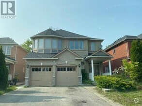 Building Photo - 28 Delphinium Ave
