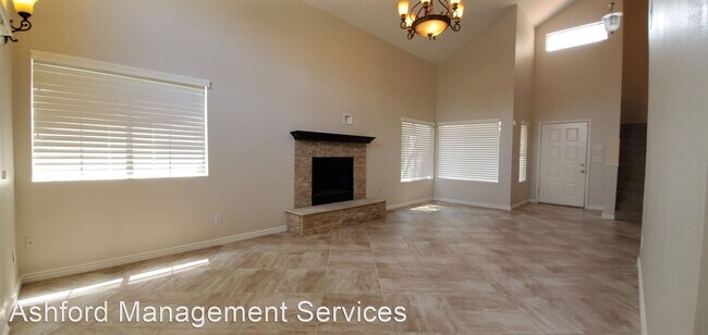 Foto del edificio - 4 br, 3 bath House - 10367 E Davenport Dr.