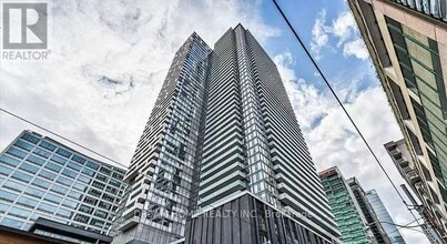 Building Photo - 25 Richmond St E
