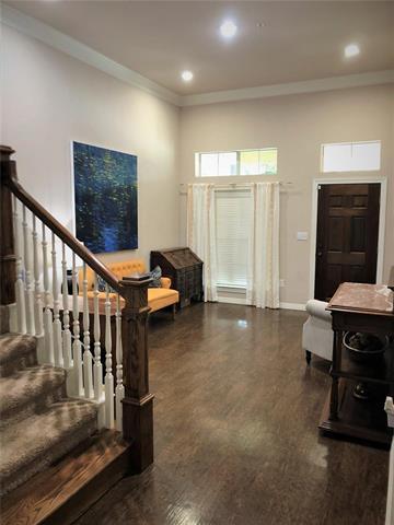 Building Photo - 523 McNear Dr