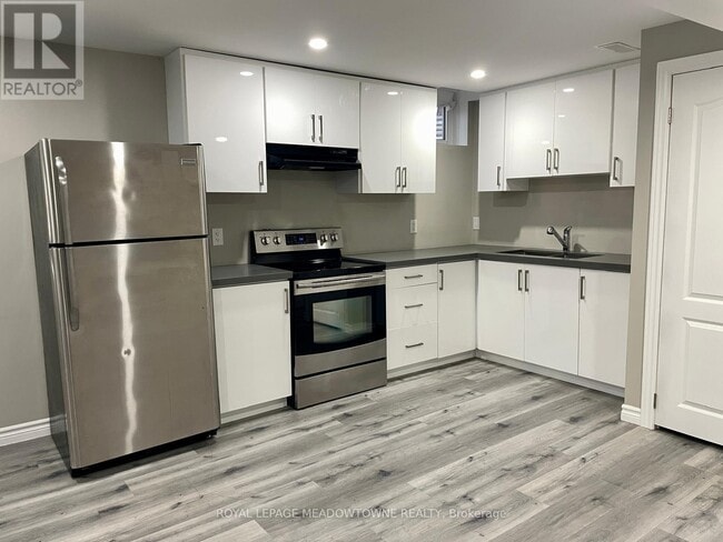 Building Photo - 1600 Stevenson St