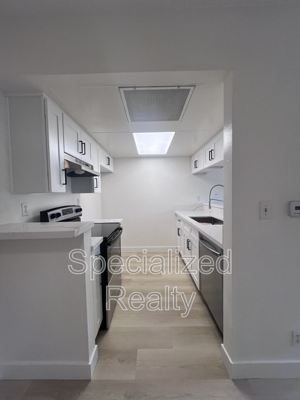 Foto del edificio - 342 E Providencia Ave