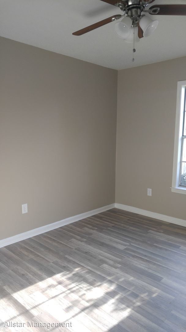 Building Photo - 4 br, 2 bath House - 5767 Red Bud