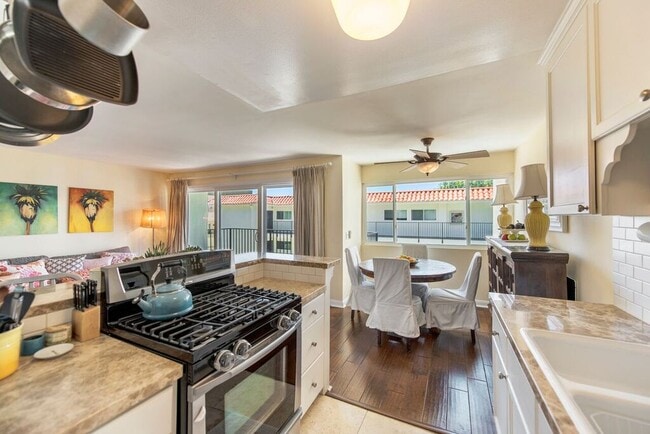 Building Photo - 1720 Ardmore Ave