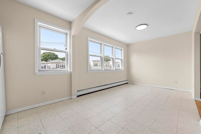 Building Photo - 37-39 E 46th St