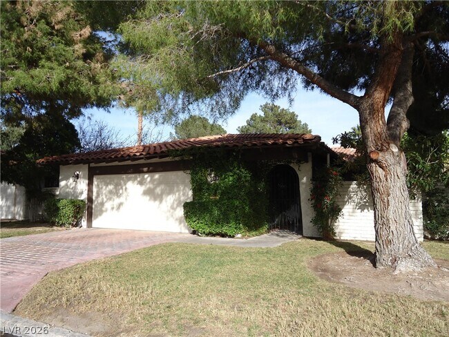 Building Photo - 2313 Cll De Nuevo