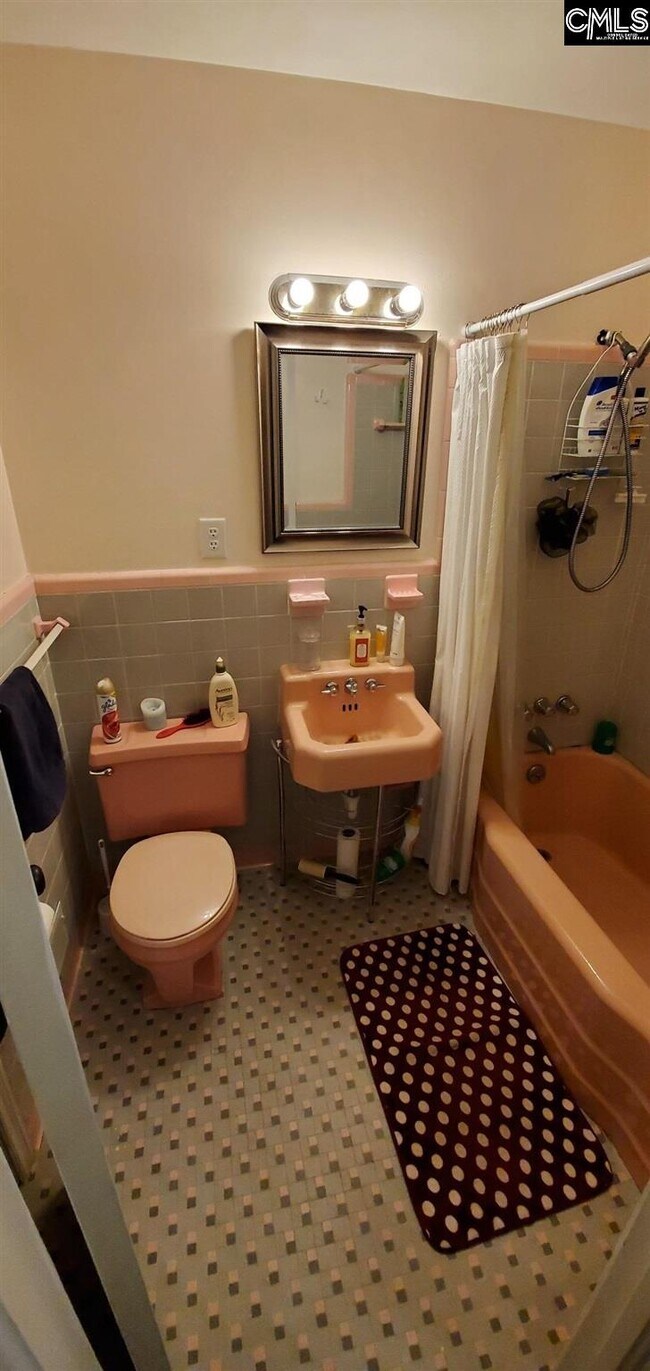 Foto del edificio - 4041 Verner St