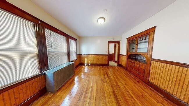 Building Photo - 447 Ashmont St