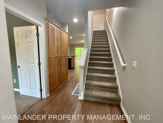 Building Photo - 3 br, 3 bath House - 10339 NW FORESTVIEW WAY