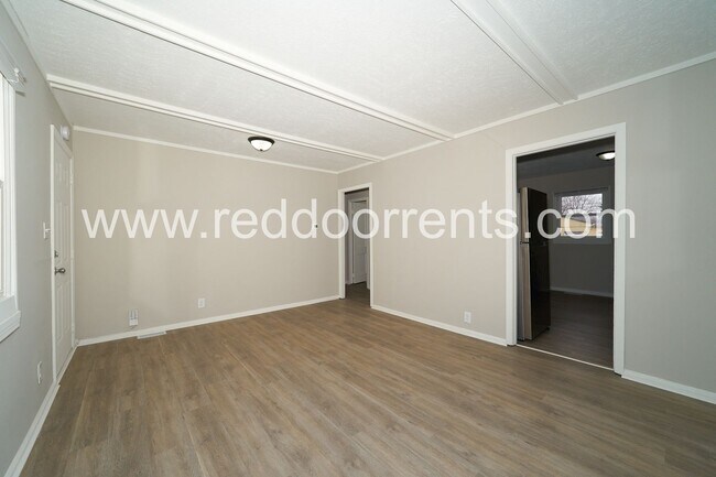 Foto del edificio - Parkside 2BR gem!