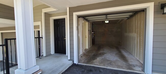 Building Photo - 16125 Juanita Woodinville Way NE