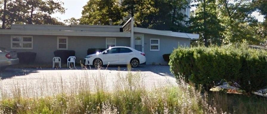 Primary Photo - 334 Tiogue Ave