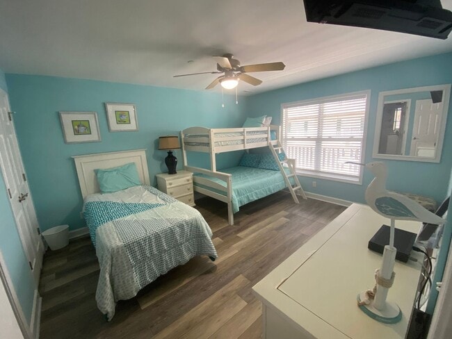 Building Photo - Monthly Rental! Oceanview Condo - Sea Bree...