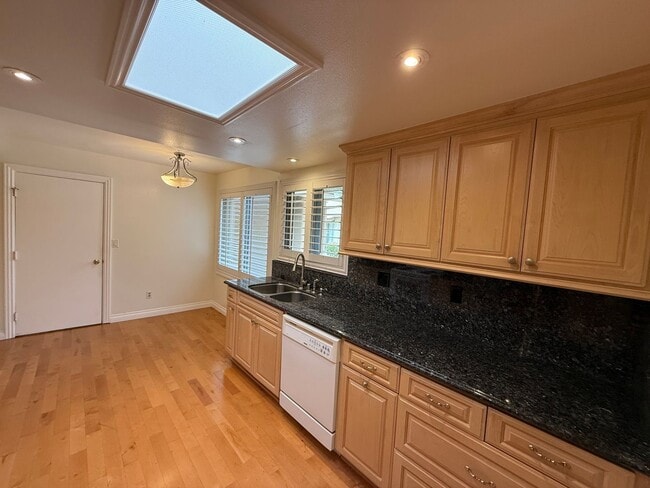 Building Photo - 2 Car Garage Capri in Leisure Village Senior Community