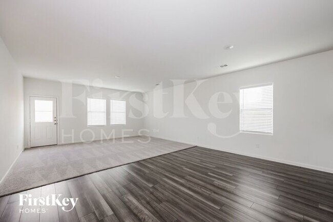 Foto del edificio - 1810 Sandlin Dr