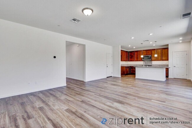 Building Photo - 513 Vanek Dr