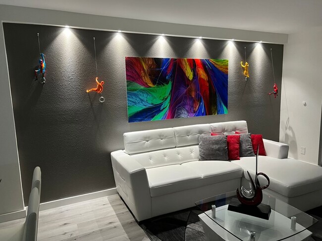 Building Photo - 19452 NE 26th Ave