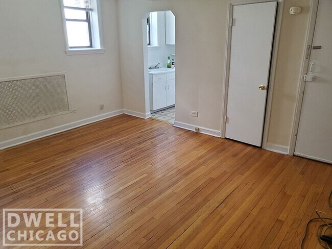 Foto del edificio - 6538 N Lakewood Ave