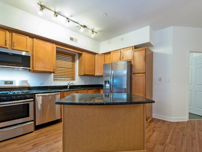Foto del edificio - 6531 S Woodlawn Ave