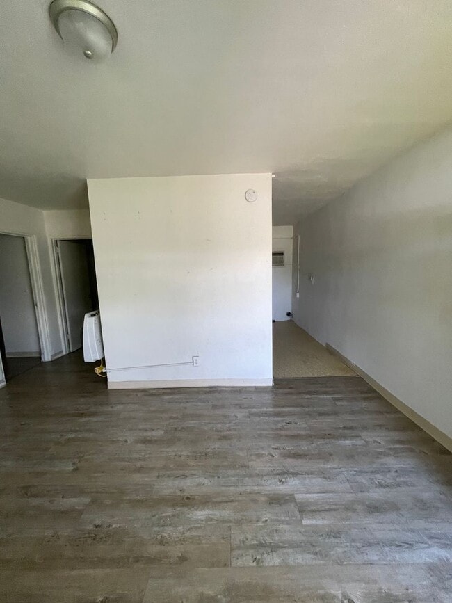 Photo - 1512 Wilson St Apartment