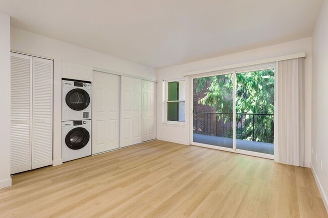 Interior Photo - Residence 620