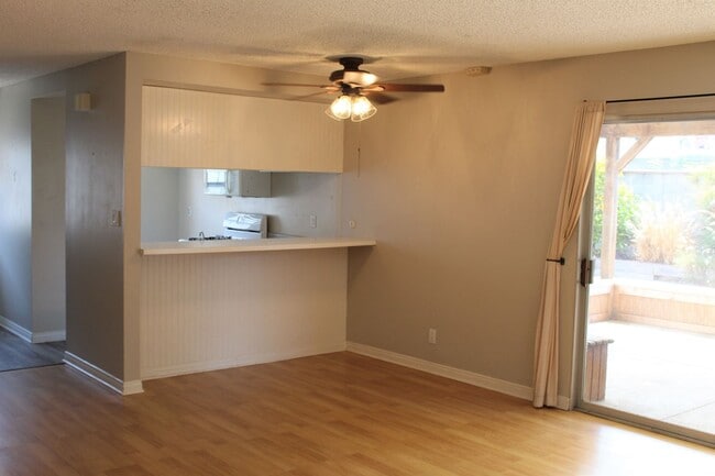 Building Photo - 2593bay
