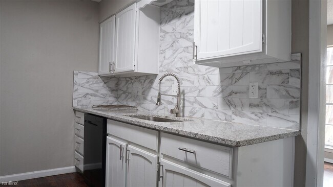 Foto del edificio - 4 br, 3 bath House - 9320 Chimney Cor