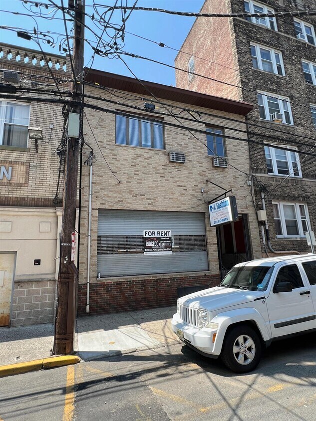 Foto principal - 419 53rd St