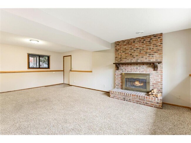 Foto del edificio - 9550 Garrison Way