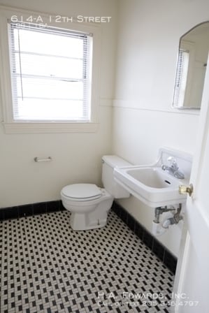 Photo - 614 12th St Apartment