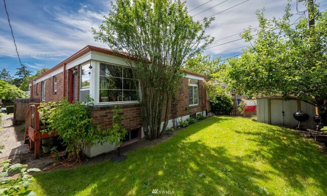 Foto del edificio - 5004 8th Ave NW