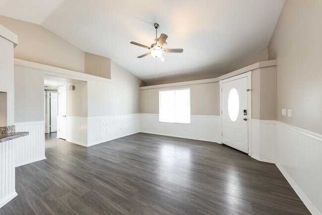 Foto del edificio - 5720 W Wagoner Rd