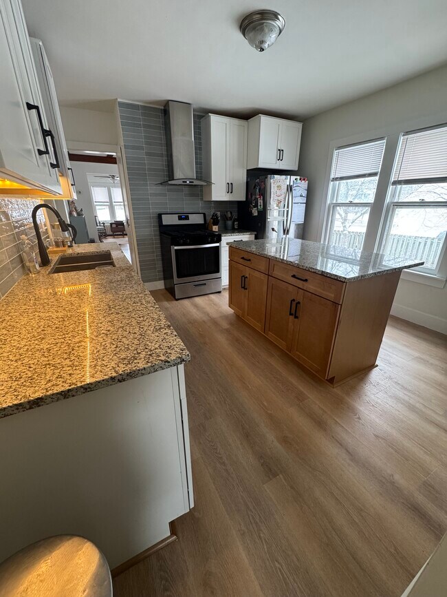 Foto del edificio - 6821 W Lloyd St