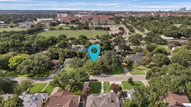 Foto del edificio - 3414 Westcliff Rd S